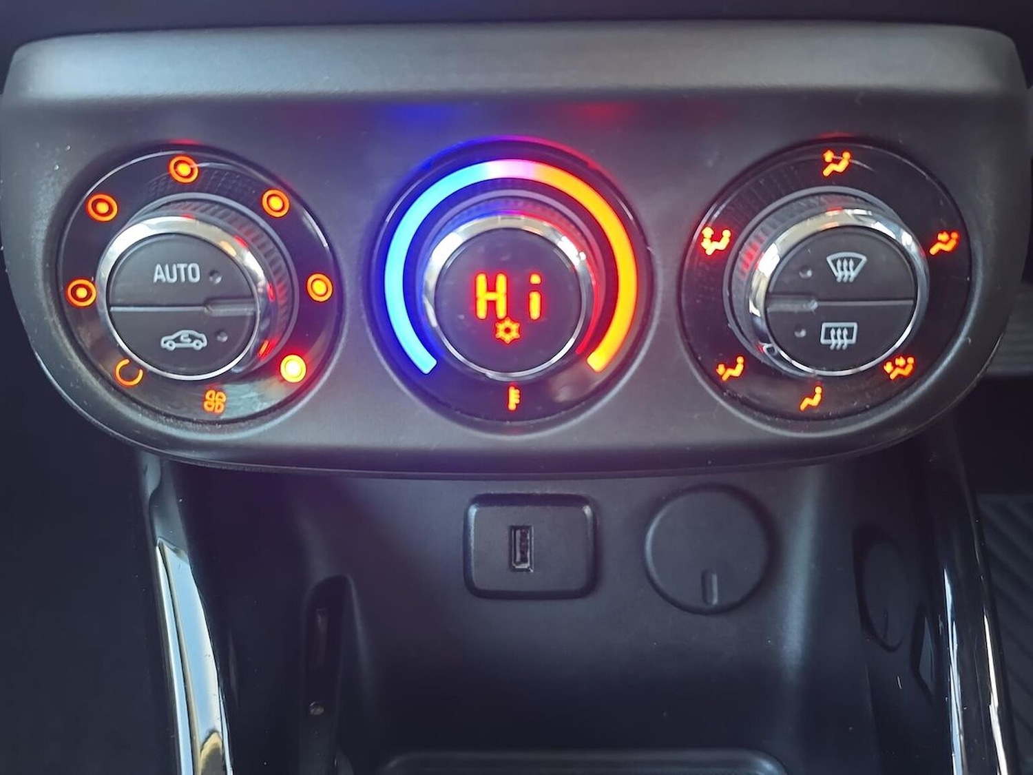 Used Vauxhall Corsa 2016 for sale - 77065802: Photo 12