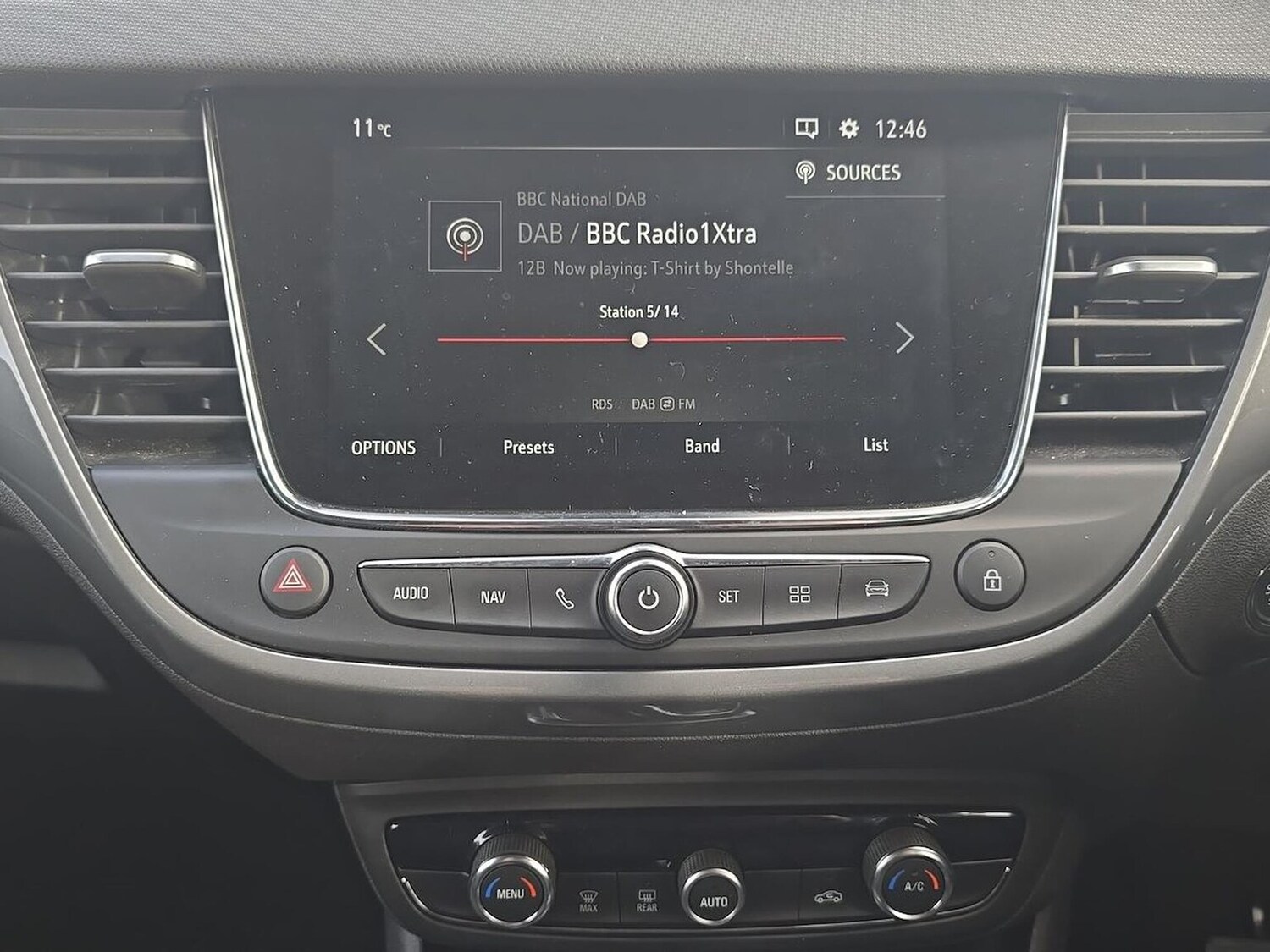 Used Vauxhall Crossland 2022 for sale - 76650237: Photo 11