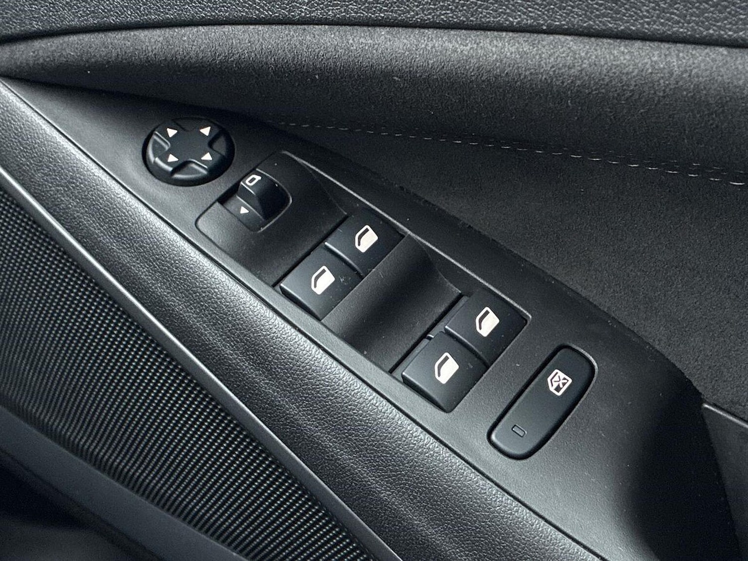 Used Vauxhall Crossland 2022 for sale - 77028071: Photo 23