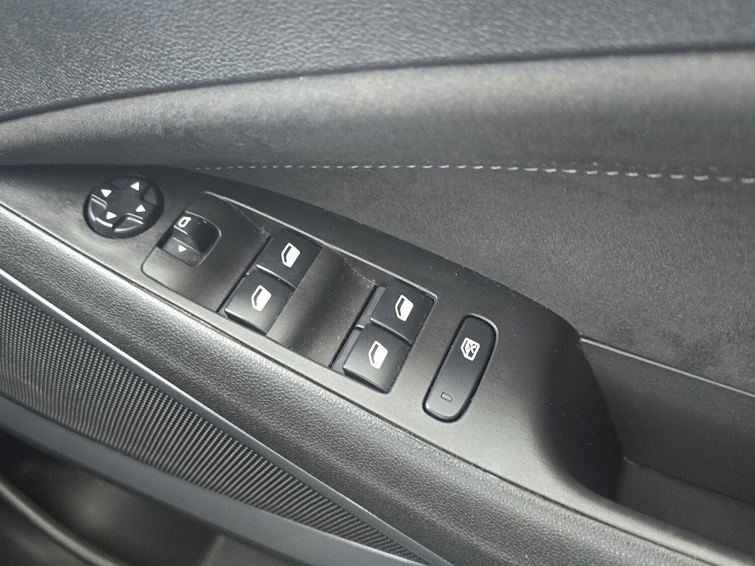 Used Vauxhall Crossland 2022 for sale - 76969937: Photo 23