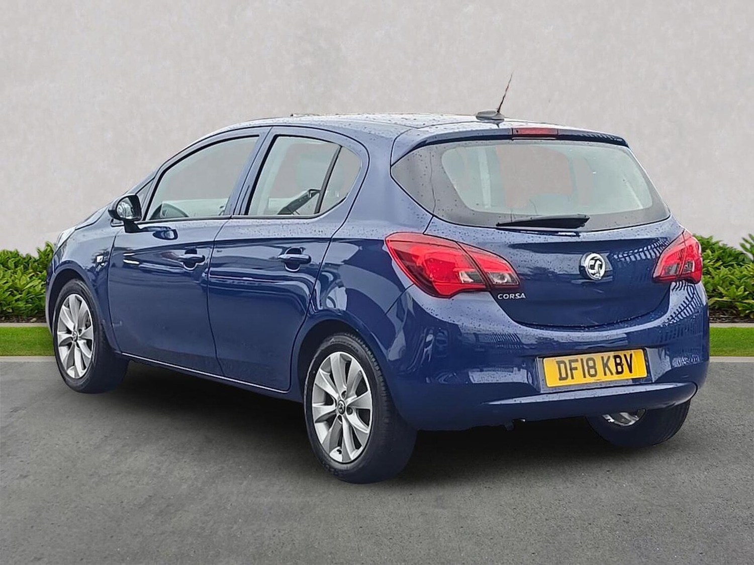 Used Vauxhall Corsa 2018 for sale - 76418219: Photo 2