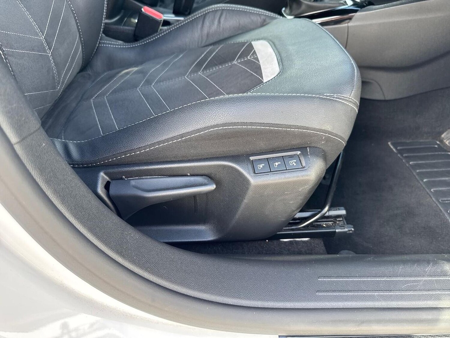 Used Vauxhall Corsa 2023 for sale - 75999634: Photo 30
