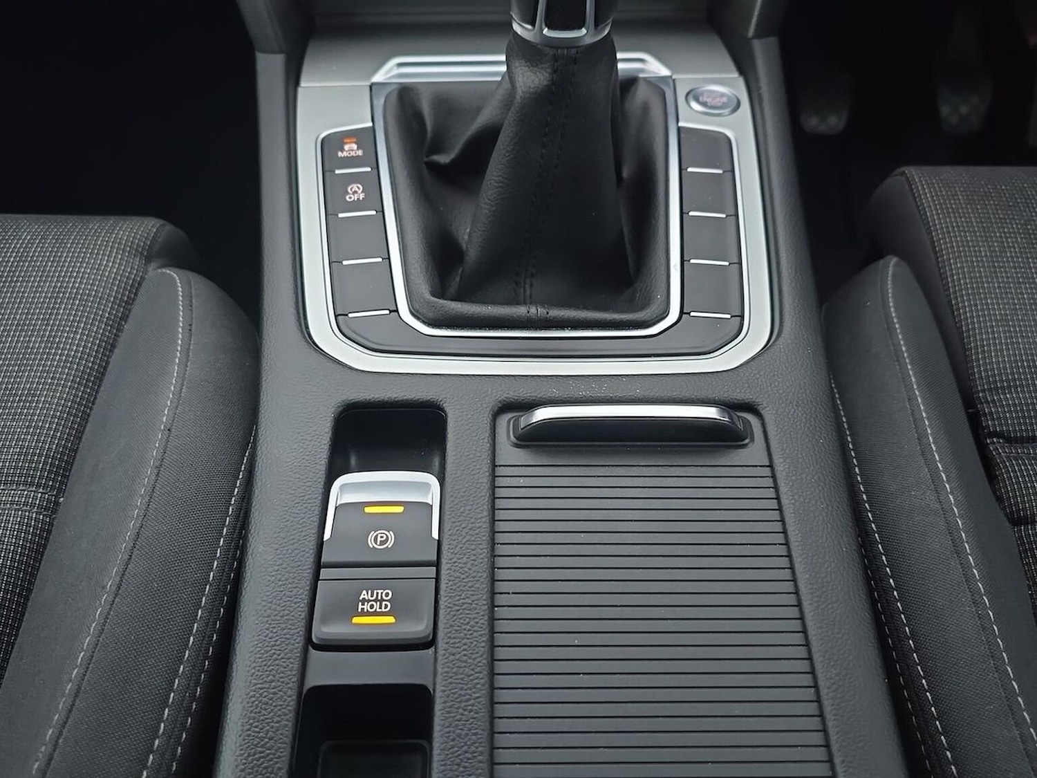 Used Volkswagen Passat 2015 for sale - 76497216: Photo 31