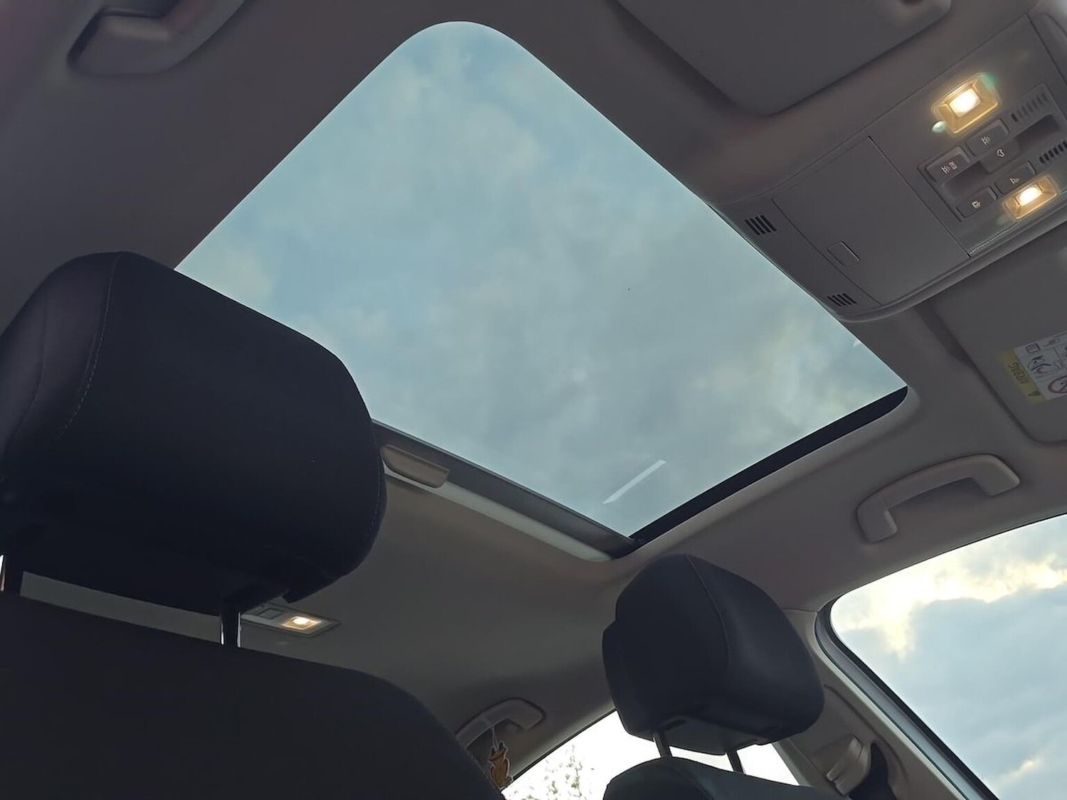 Used Volkswagen Passat 2015 for sale - 76497216: Photo 41