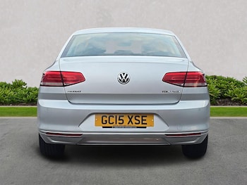 Used Volkswagen Passat 2015 for sale - 76497216: Photo
