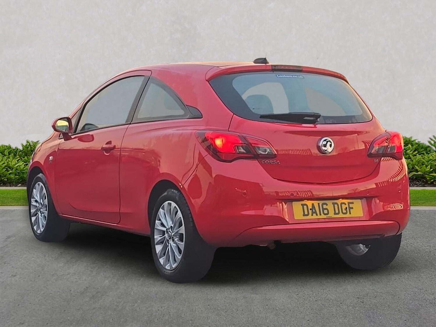 Used Vauxhall Corsa 2016 for sale - 76821719: Photo 2