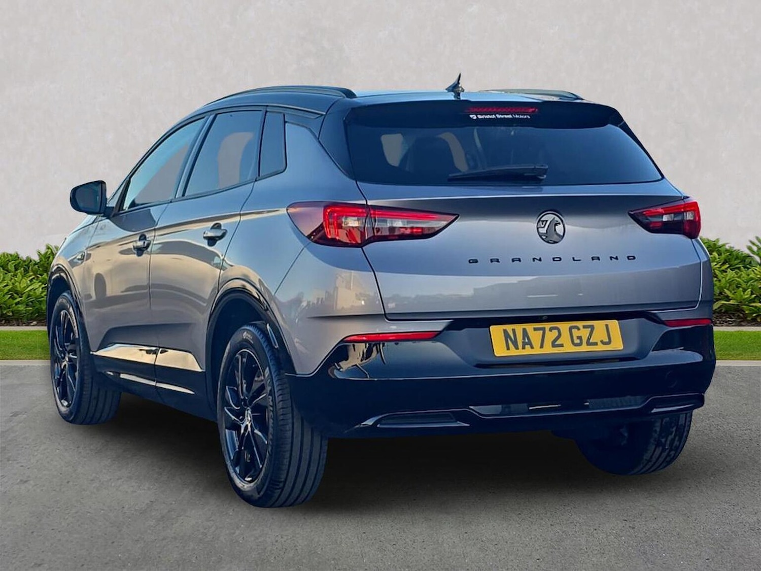 Used Vauxhall Grandland 2022 for sale - 76694610: Photo 2