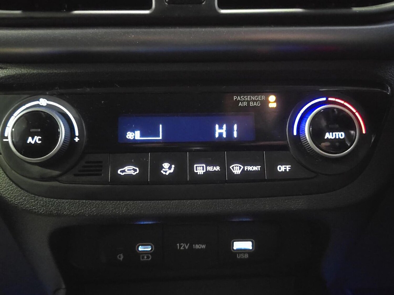 Used Hyundai i10 2023 for sale - 78195566: Photo 14