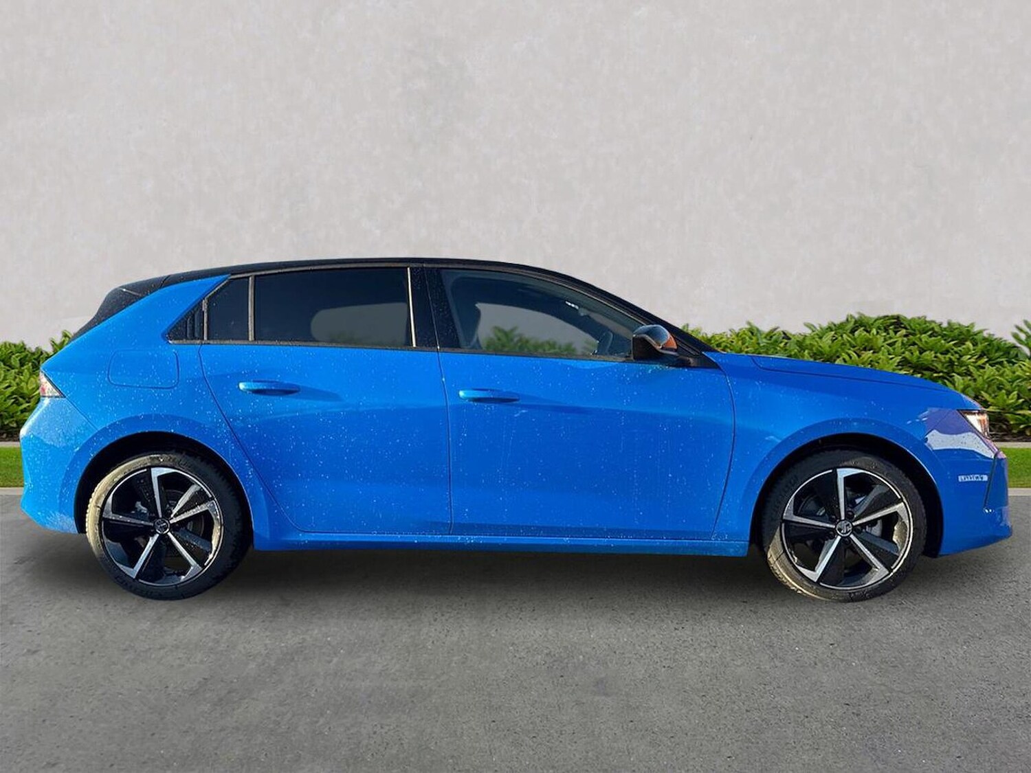 Used Vauxhall Astra 2025 for sale - 76736677: Photo 3