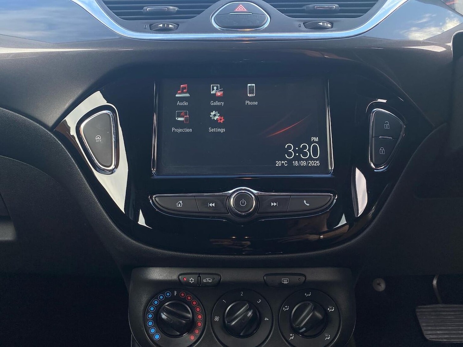 Used Vauxhall Corsa 2018 for sale - 75999576: Photo 24