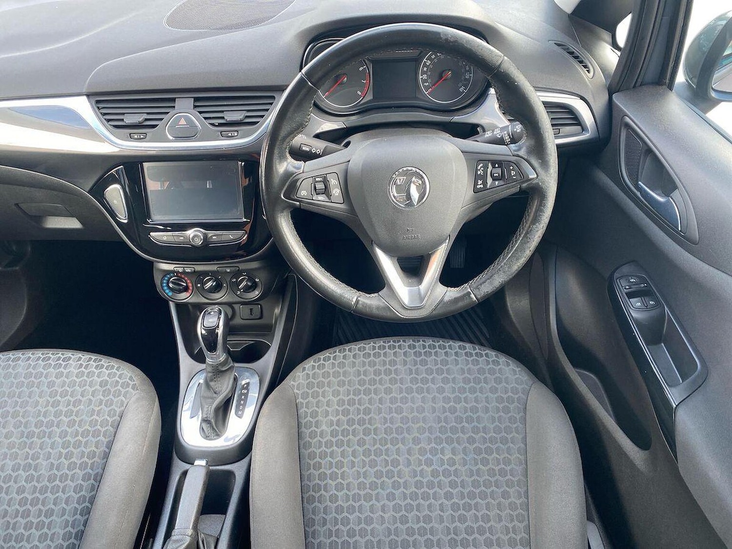 Used Vauxhall Corsa 2018 for sale - 75999576: Photo 9