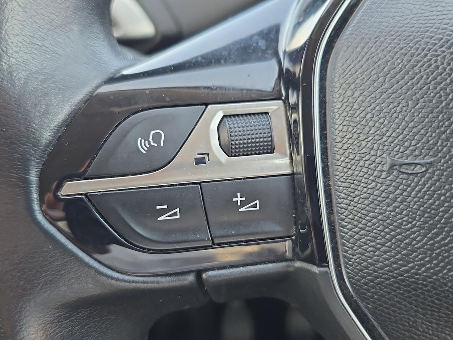 Used Peugeot 3008 2017 for sale - 78195831: Photo 29