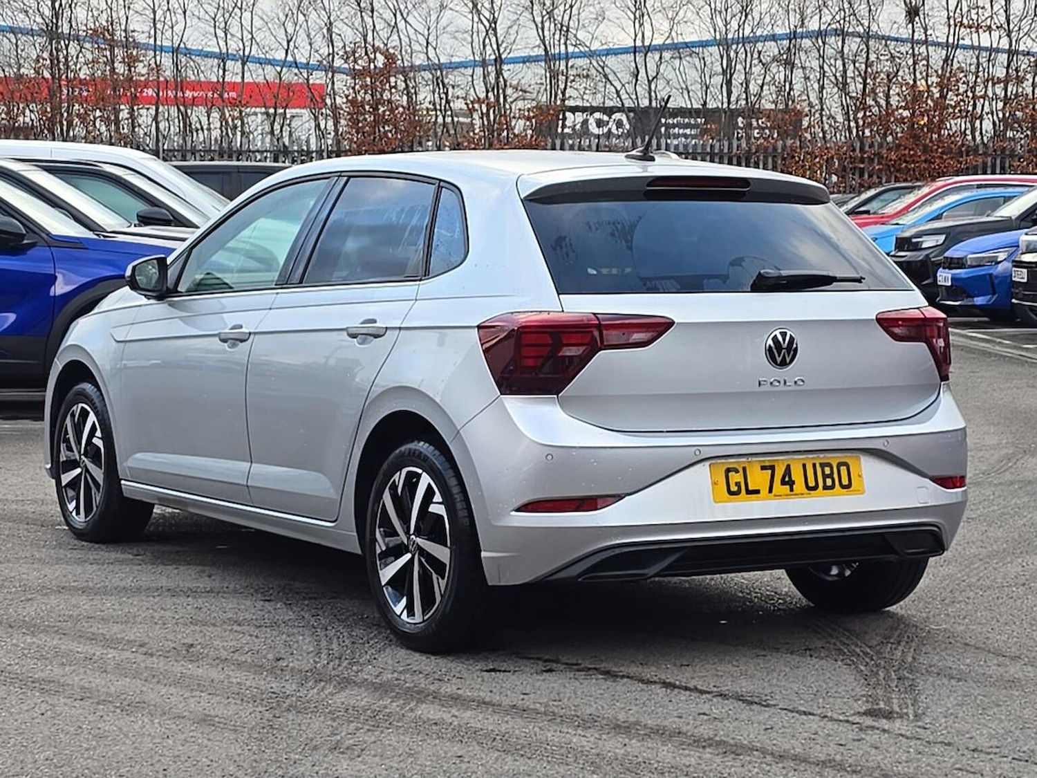 Used Volkswagen Polo 2024 for sale - 77639303: Photo 2