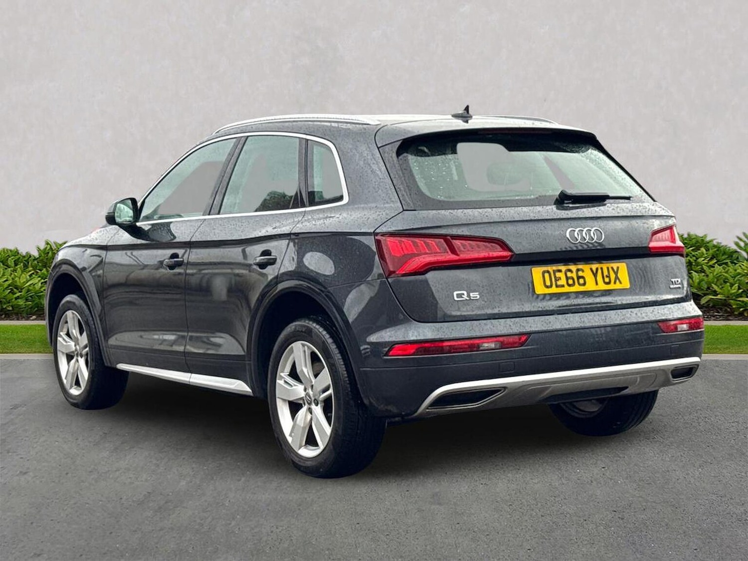 Used Audi Q5 2017 for sale - 76879668: Photo 2