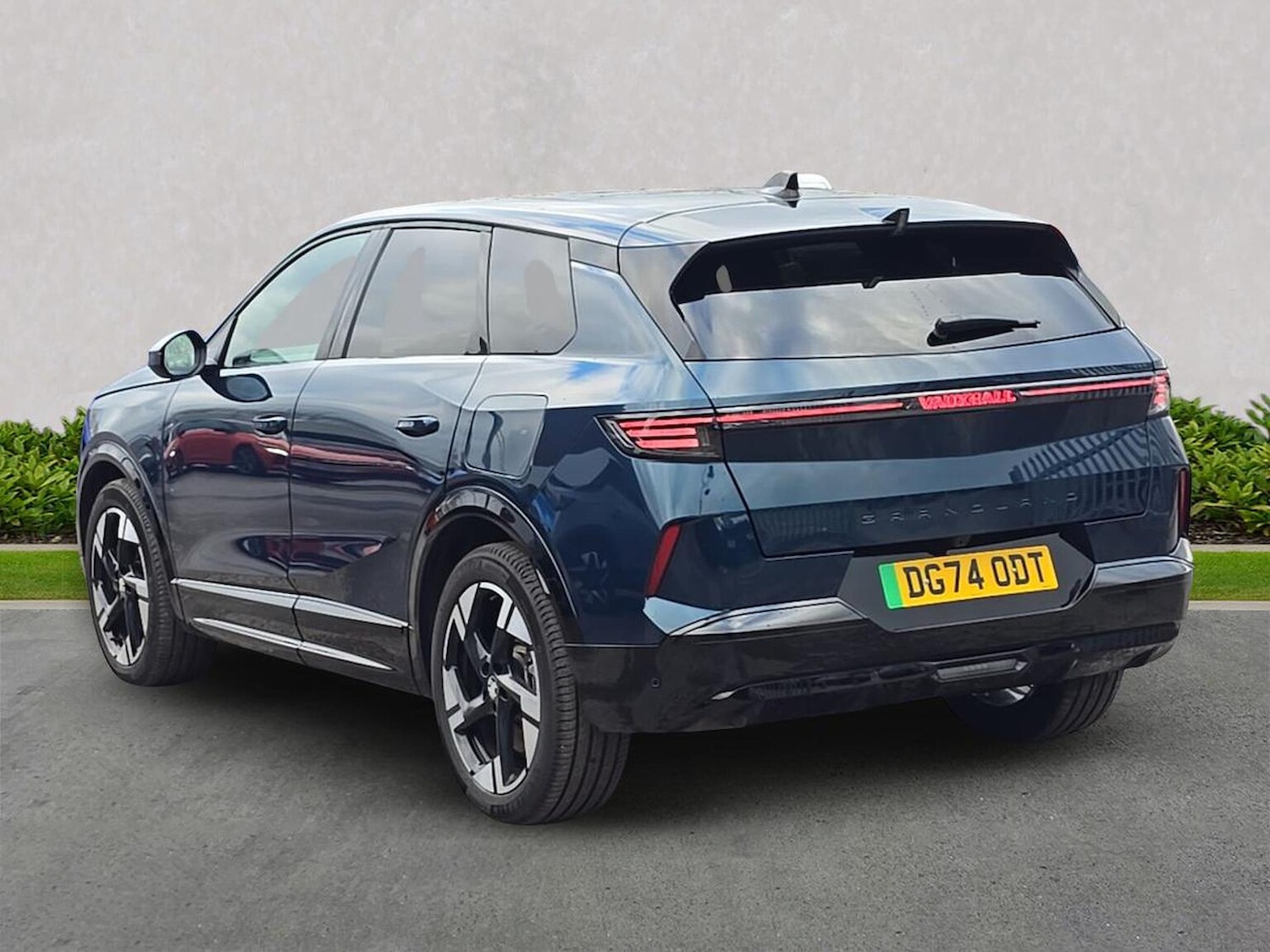 Used Vauxhall Grandland 2025 for sale - 77946104: Photo 2