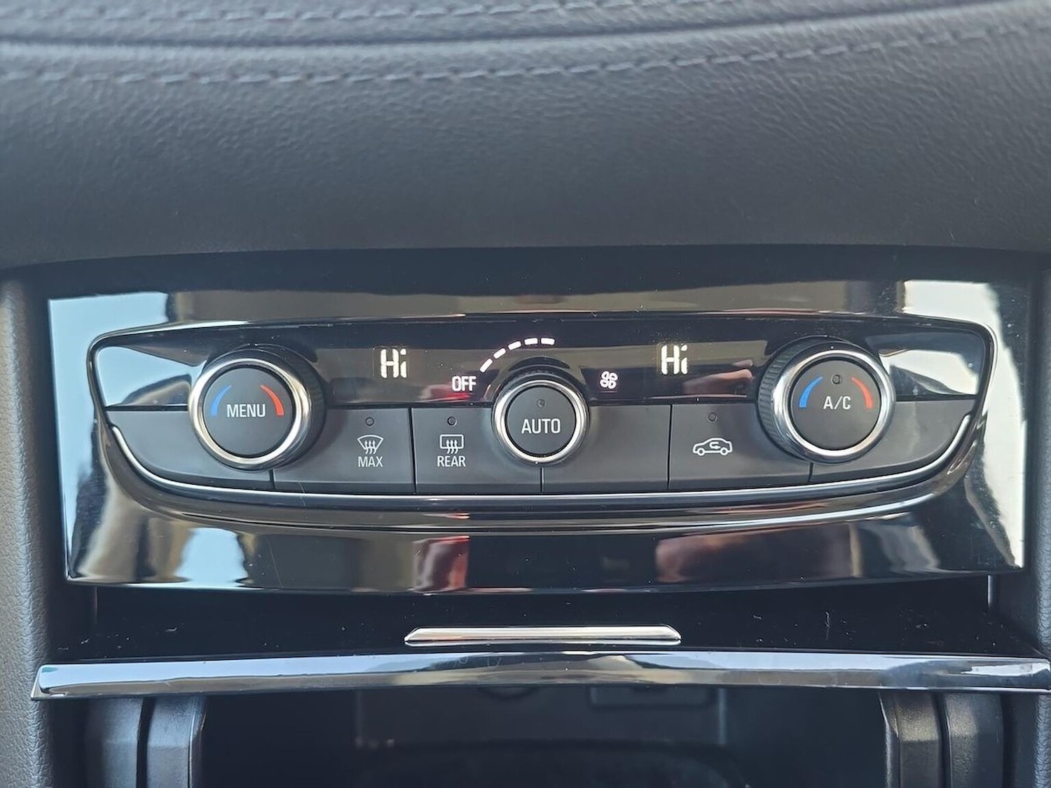 Used Vauxhall Grandland X 2019 for sale - 76638894: Photo 12