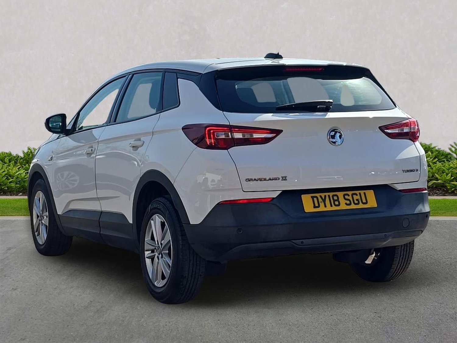 Used Vauxhall Grandland X 2018 for sale - 78195662: Photo 2