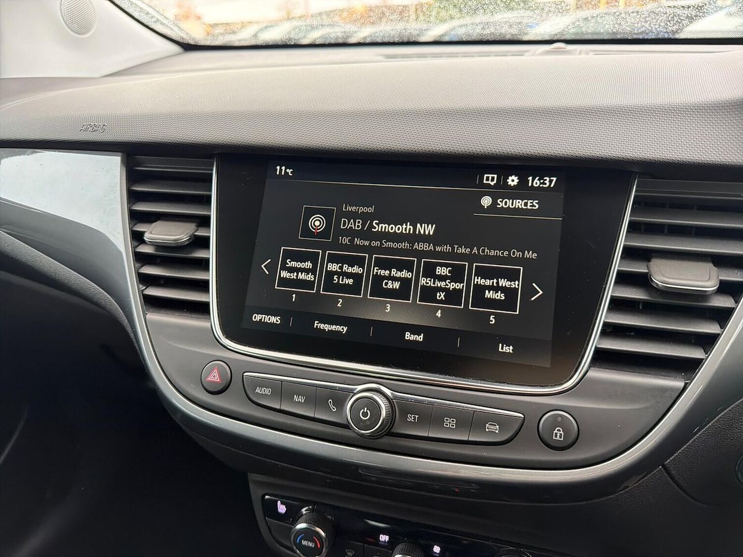 Used Vauxhall Crossland 2024 for sale - 76565460: Photo 11