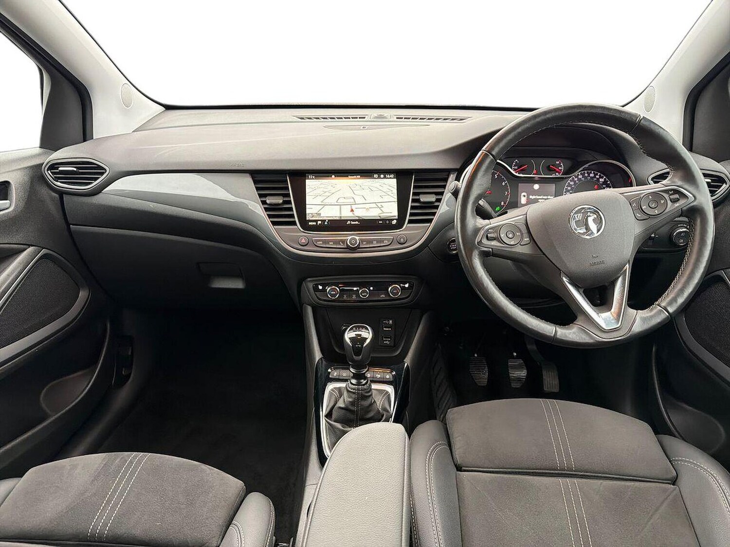 Used Vauxhall Crossland 2024 for sale - 76565460: Photo 8