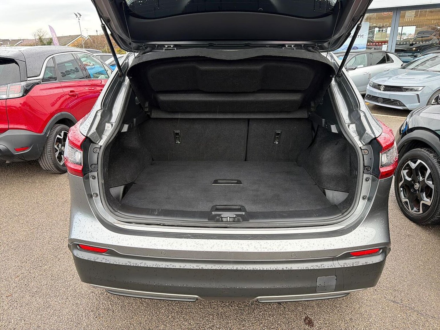 Used Nissan Qashqai 2017 for sale - 76536569: Photo 17