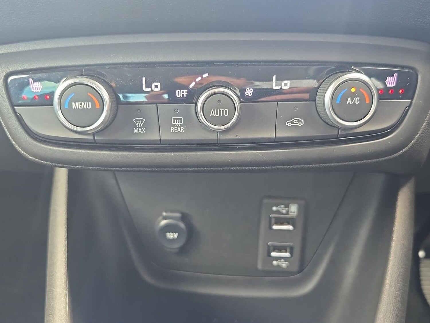 Used Vauxhall Crossland 2024 for sale - 76352462: Photo 12