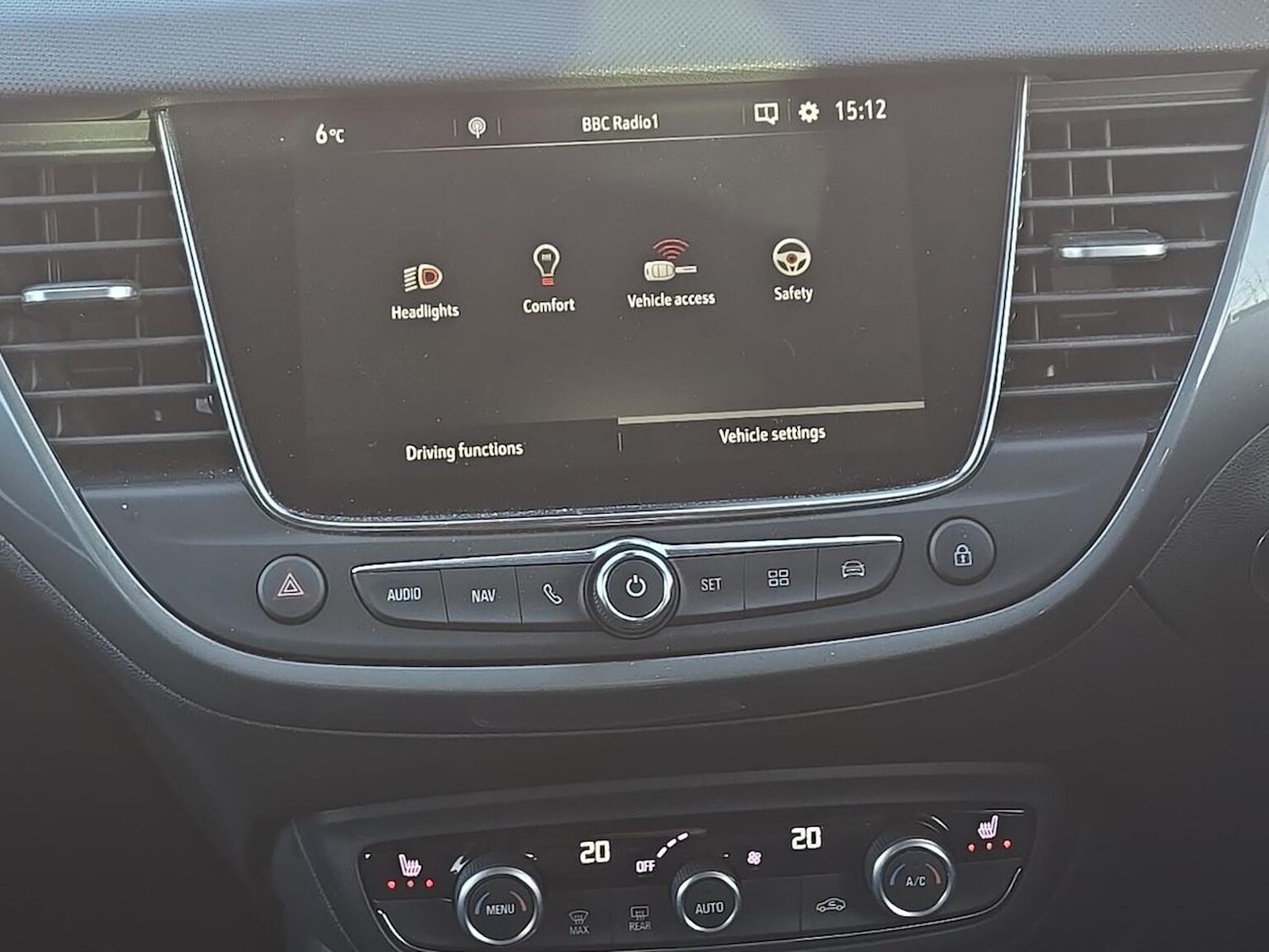 Used Vauxhall Crossland 2022 for sale - 76637807: Photo 23