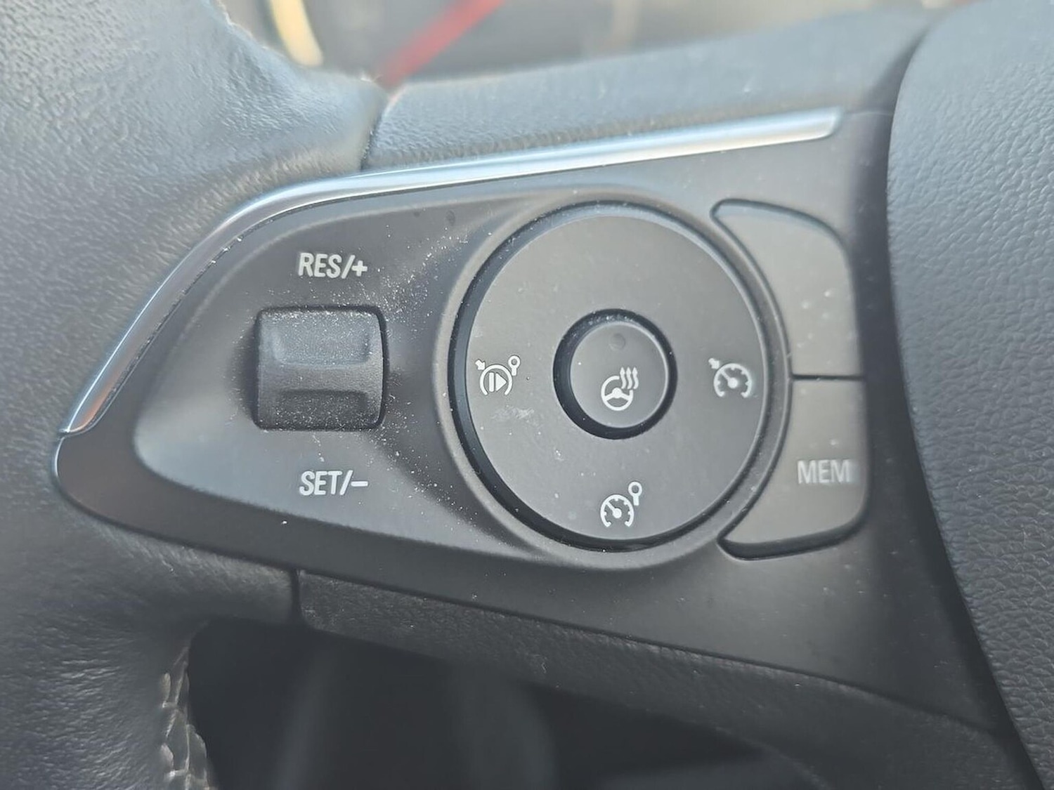 Used Vauxhall Crossland 2022 for sale - 76637807: Photo 25