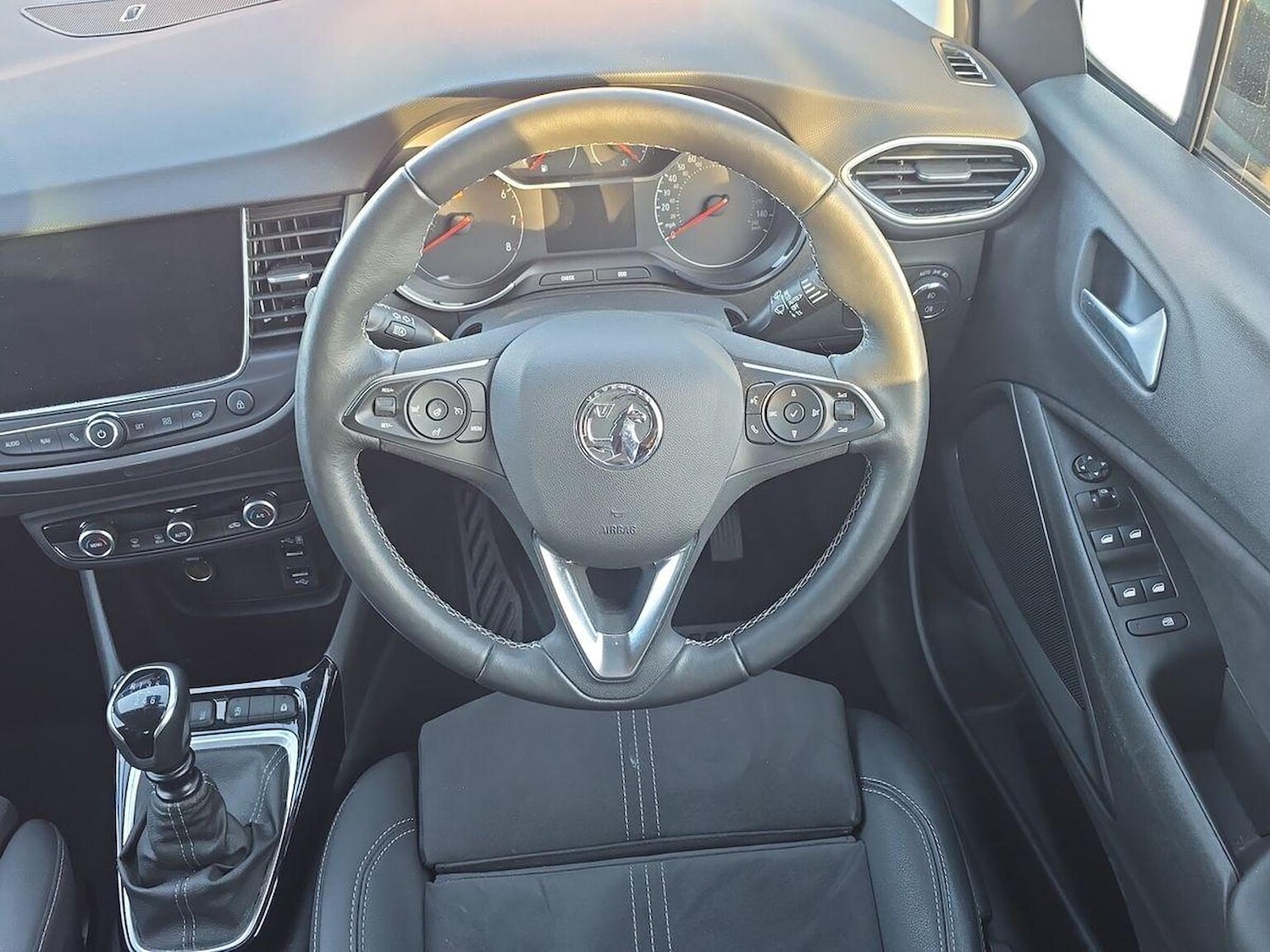 Used Vauxhall Crossland 2022 for sale - 76637807: Photo 8