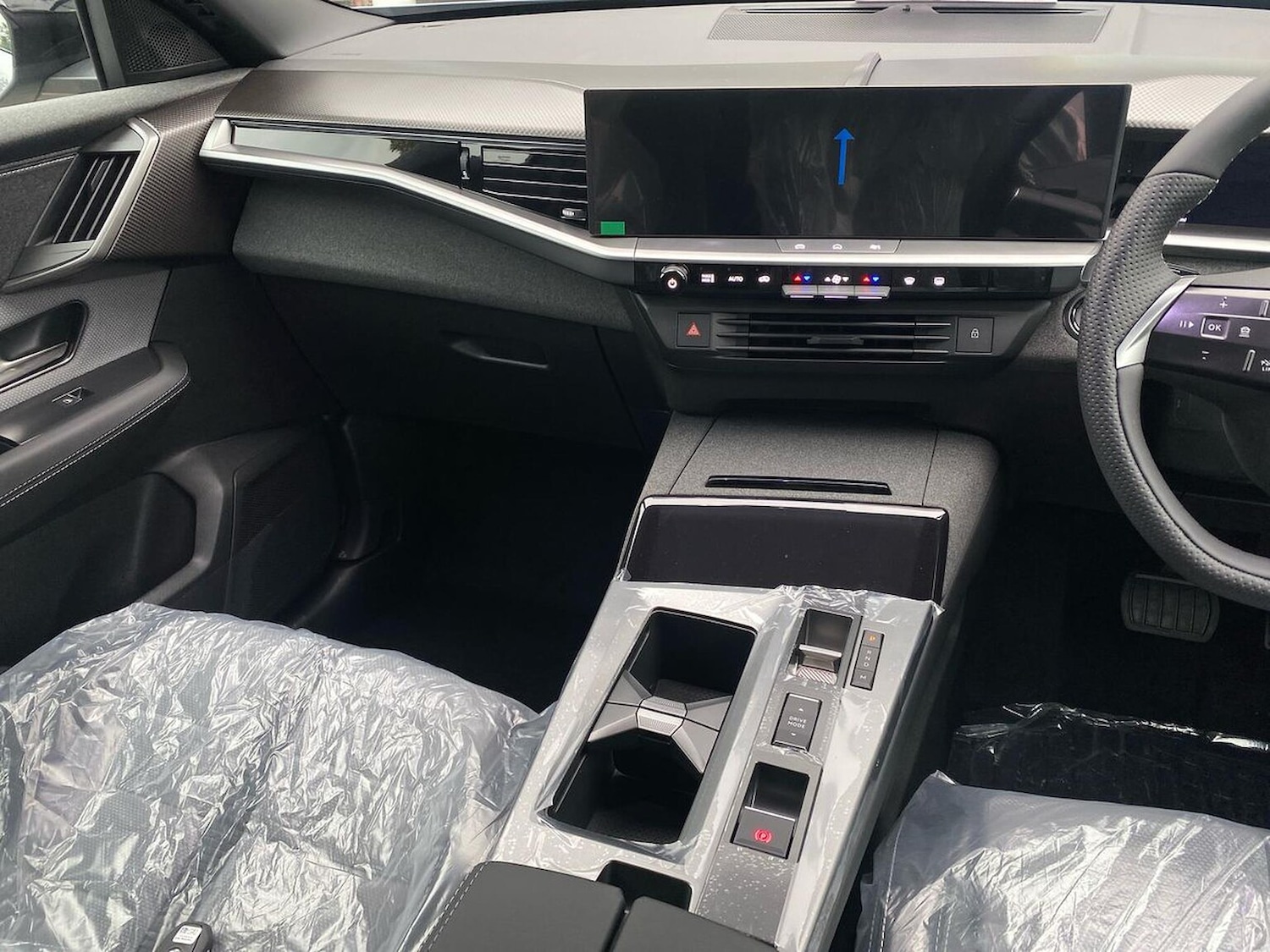 Used Vauxhall Grandland 2025 for sale - 76477232: Photo 13