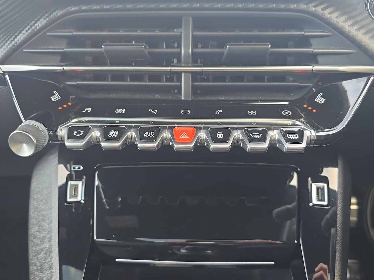 Used Peugeot 2008 2021 for sale - 76831982: Photo 12