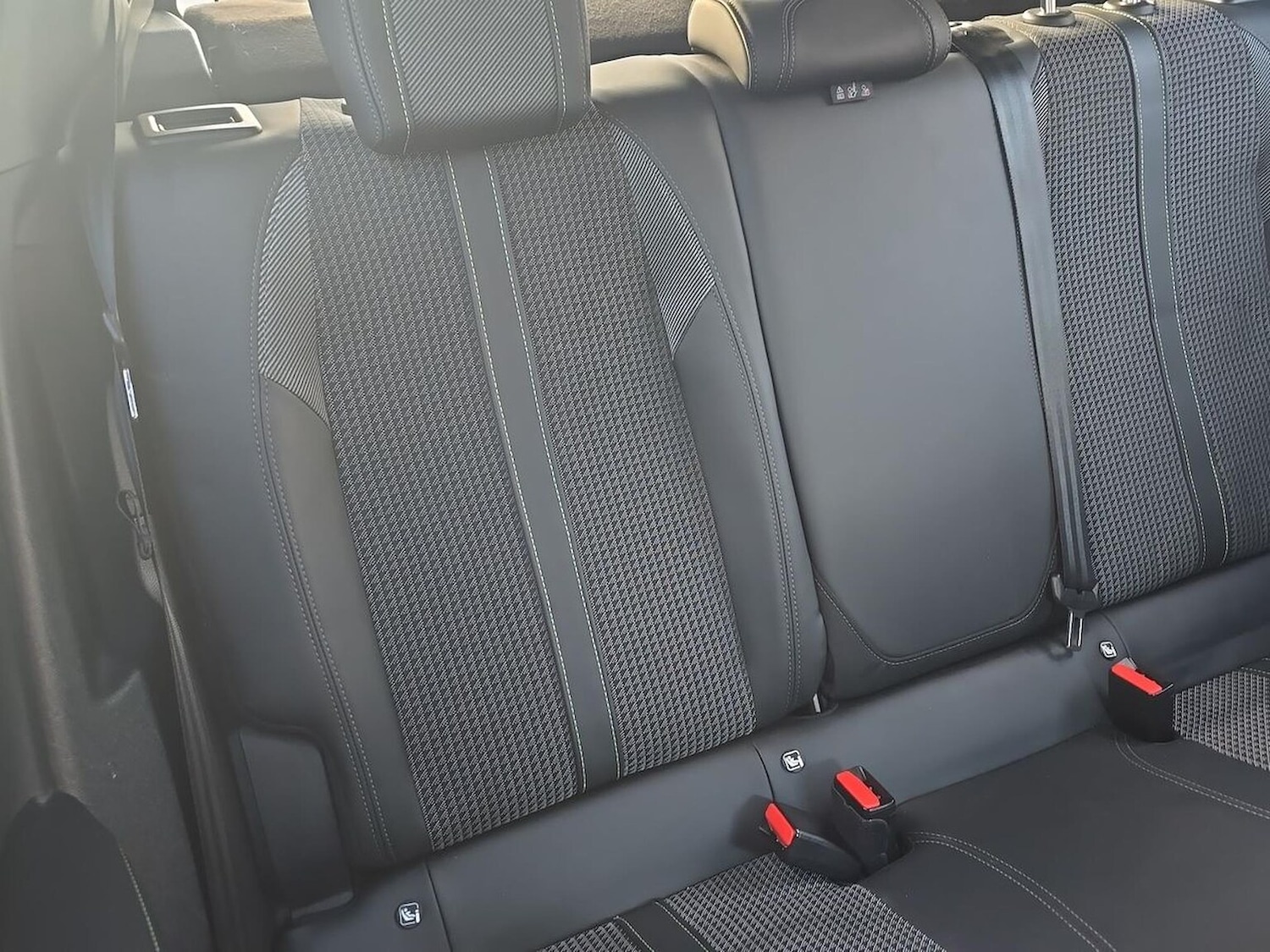 Used Peugeot 2008 2021 for sale - 76831982: Photo 16