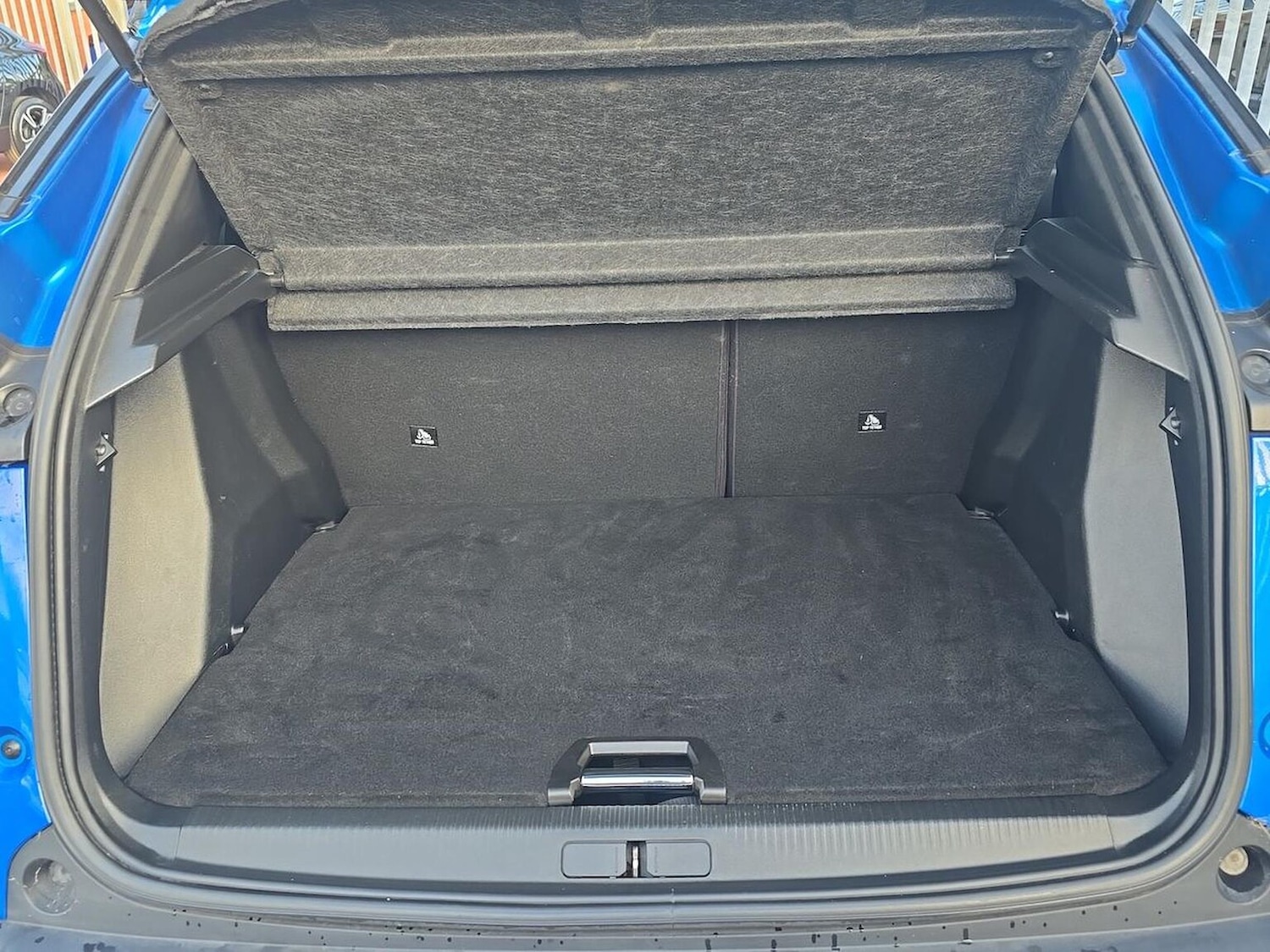 Used Peugeot 2008 2021 for sale - 76831982: Photo 17