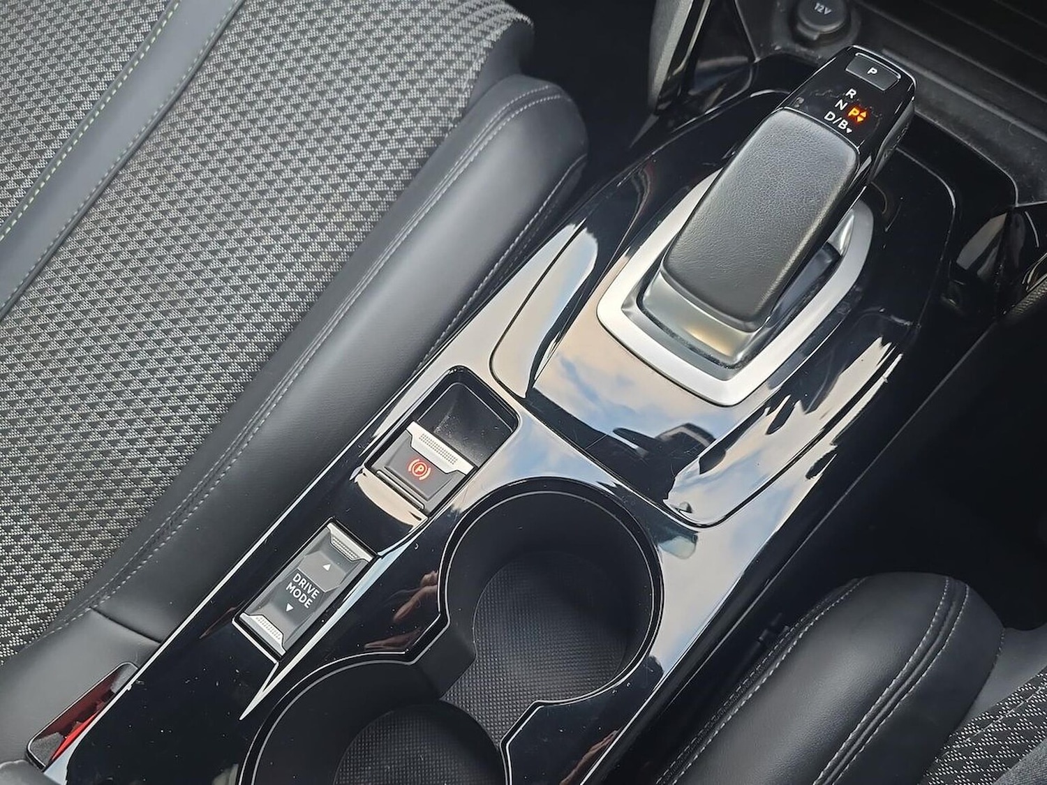 Used Peugeot 2008 2021 for sale - 76831982: Photo 31