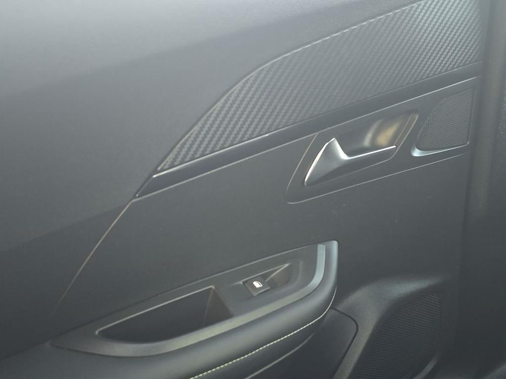 Used Peugeot 2008 2021 for sale - 76831982: Photo 44