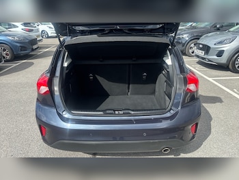 Used Ford Focus 2021 for sale - 79087440: Photo