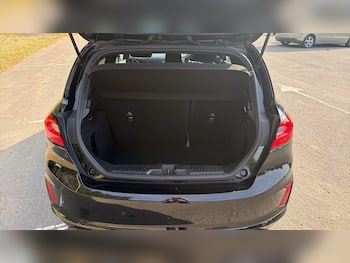 Used Ford Fiesta 2022 for sale - 79526200: Photo