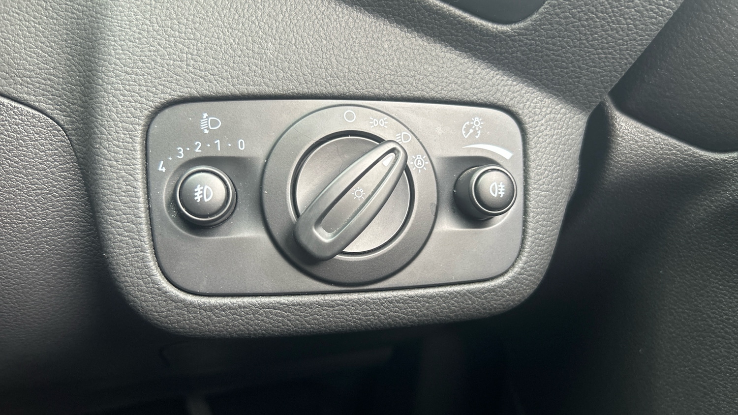 Used Ford Kuga 2019 for sale - 77903809: Photo 28