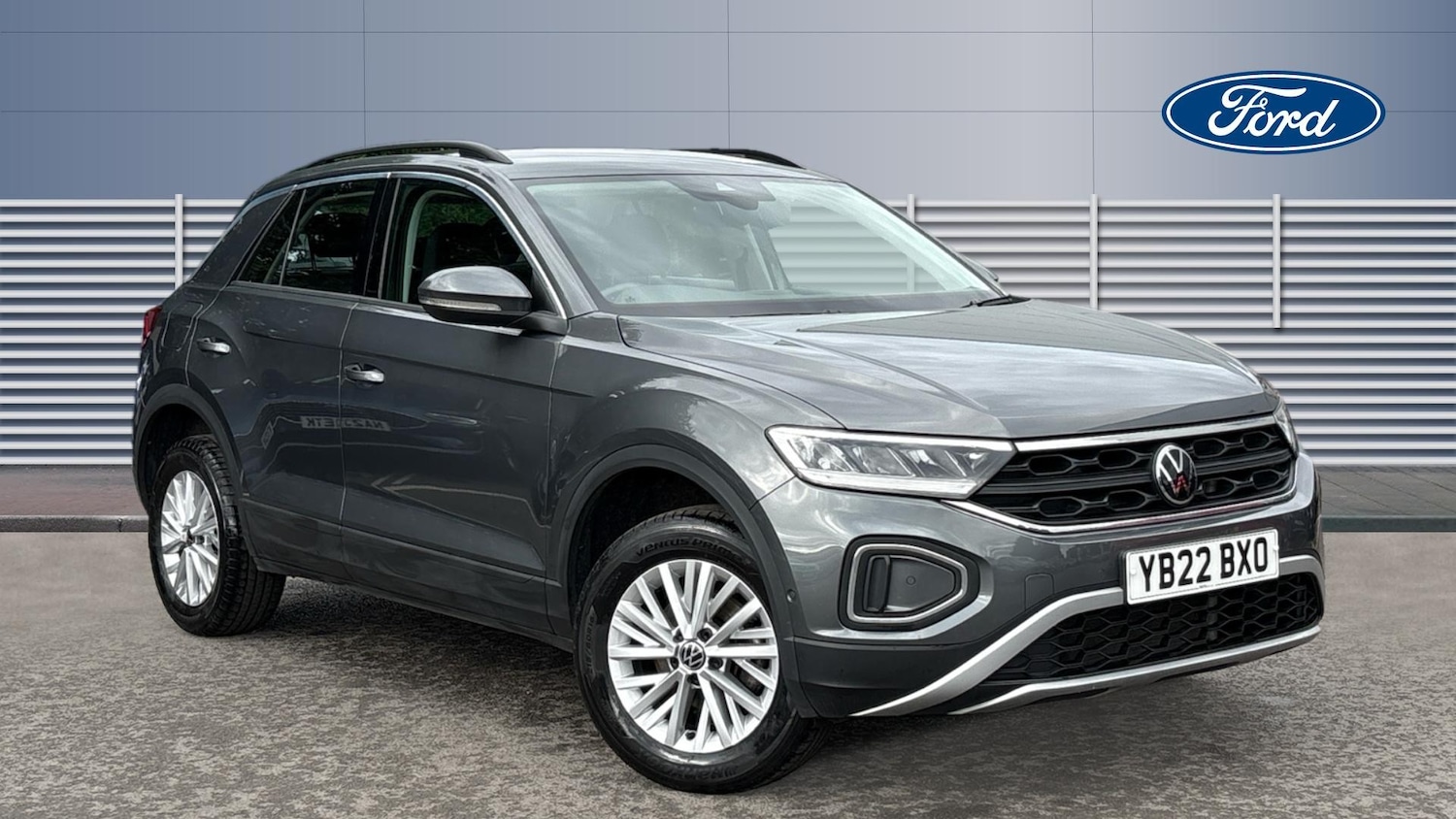 Used Volkswagen T-Roc 2022 for sale - 76433413: Photo 1