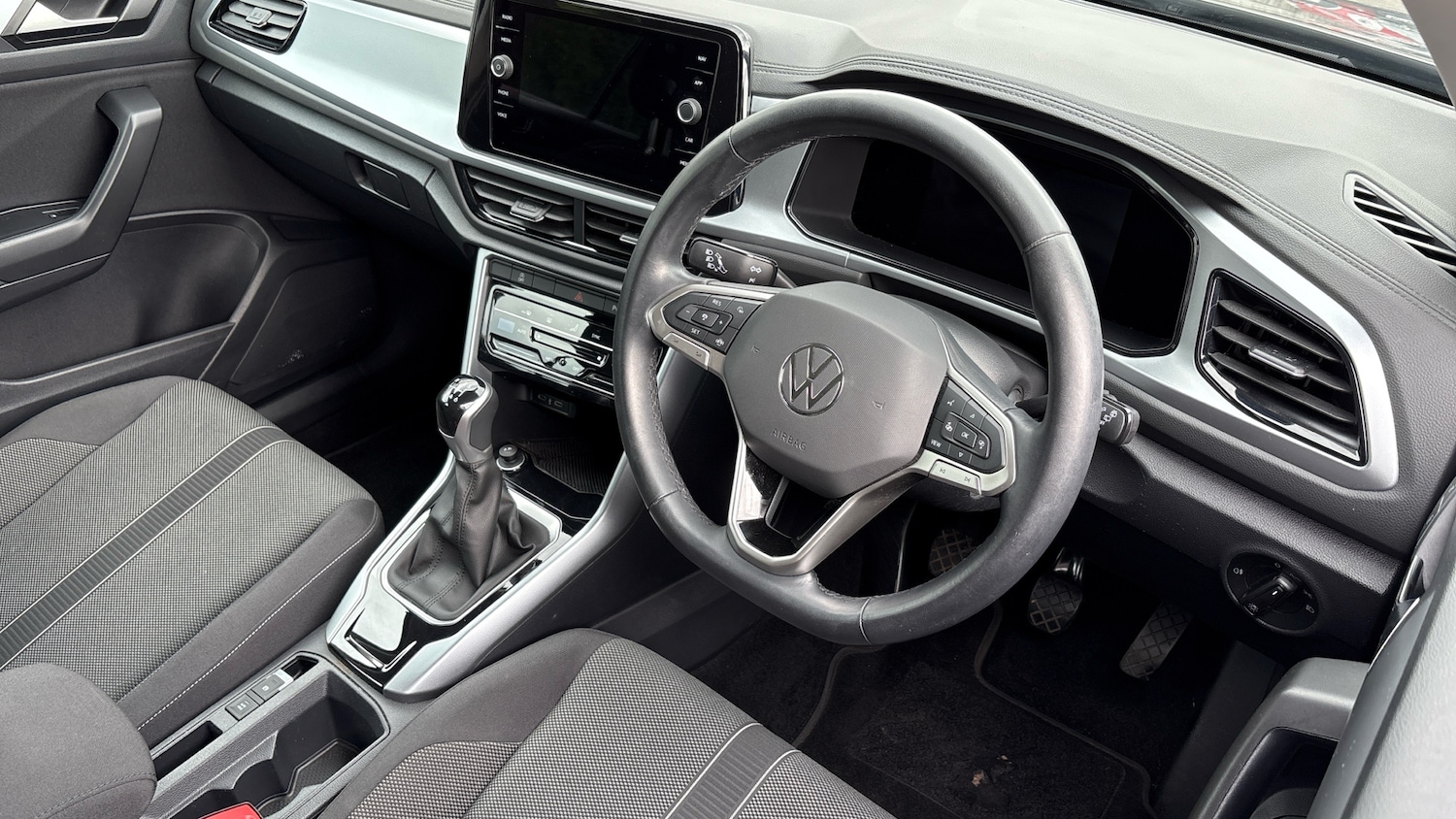 Used Volkswagen T-Roc 2022 for sale - 76433413: Photo 11