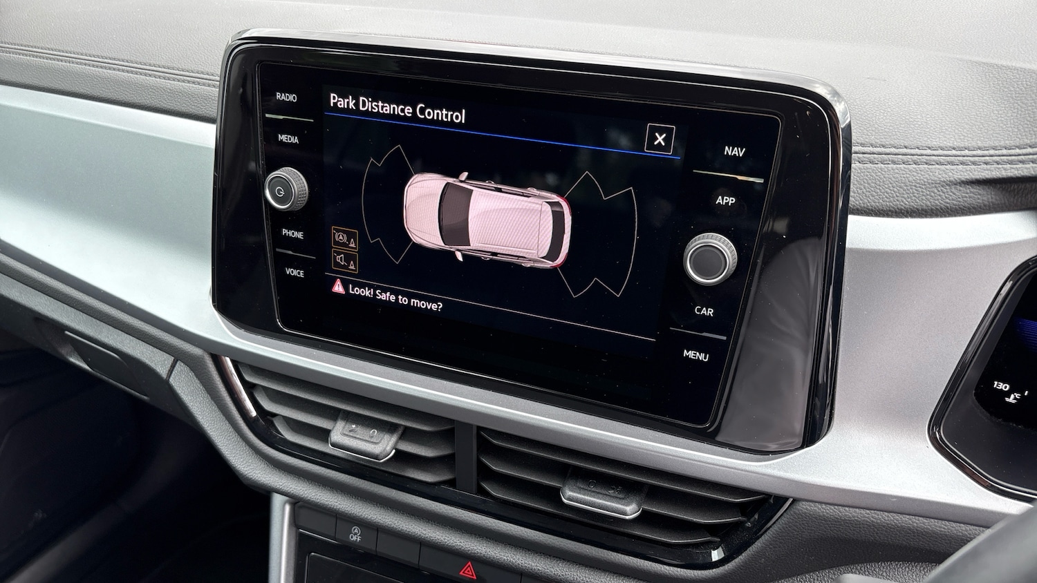 Used Volkswagen T-Roc 2022 for sale - 76433413: Photo 30