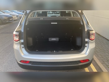 Used Jeep Compass 2021 for sale - 76403141: Photo