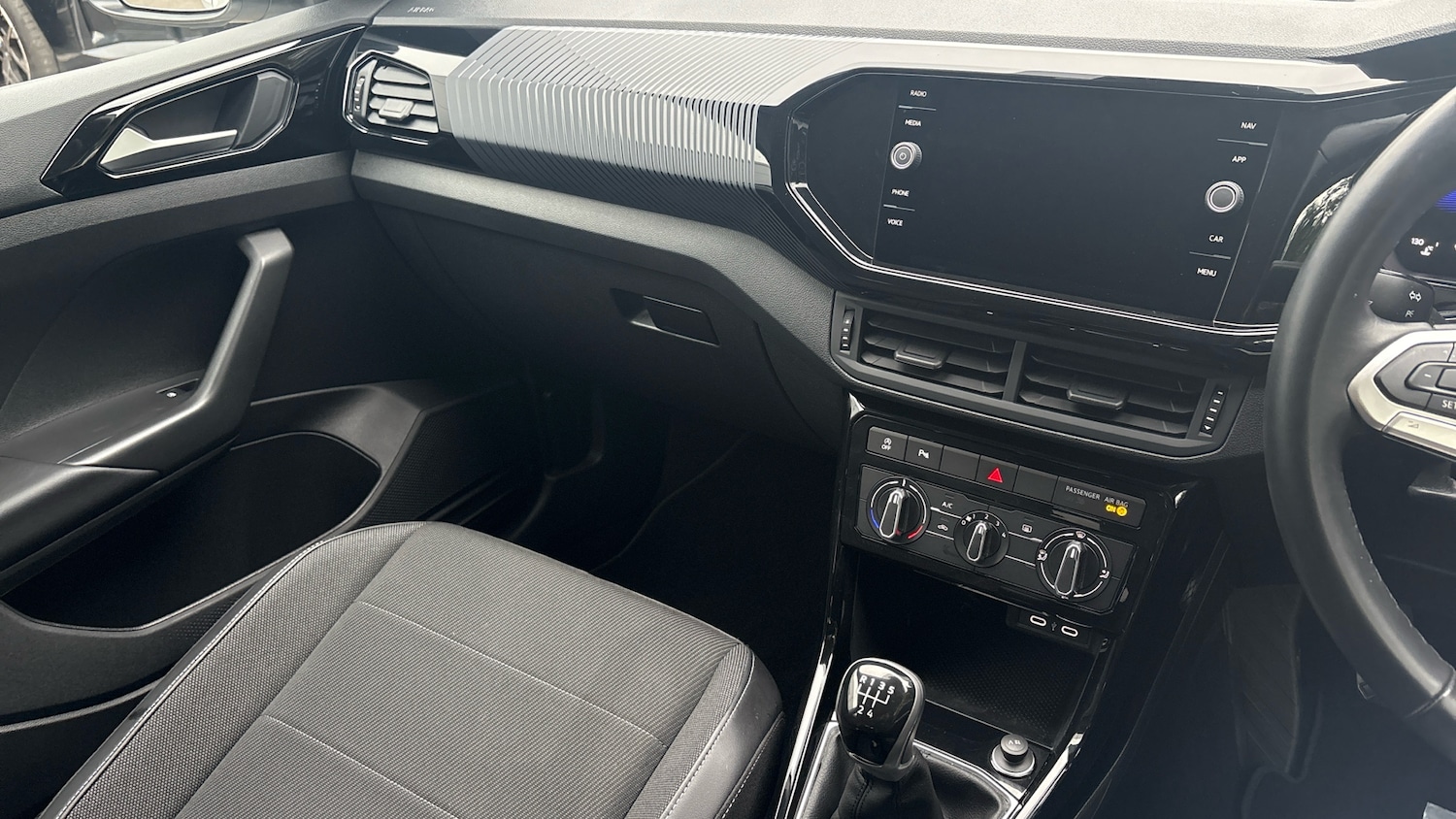 Used Volkswagen T-Cross 2023 for sale - 76299697: Photo 14