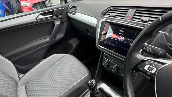 Used Volkswagen Tiguan 2018 for sale - 76299256: Photo 14