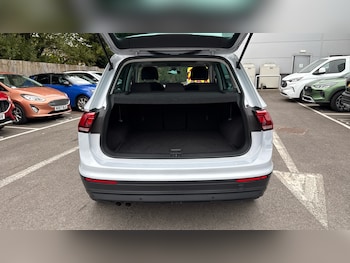 Used Volkswagen Tiguan 2018 for sale - 76299256: Photo 4