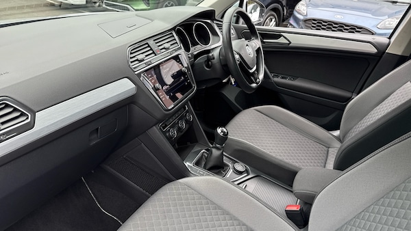 Used Volkswagen Tiguan 2018 for sale - 76299256: Photo 9