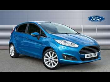 2016 (16) - 1.0 EcoBoost Titanium 5dr Petrol Hatchback