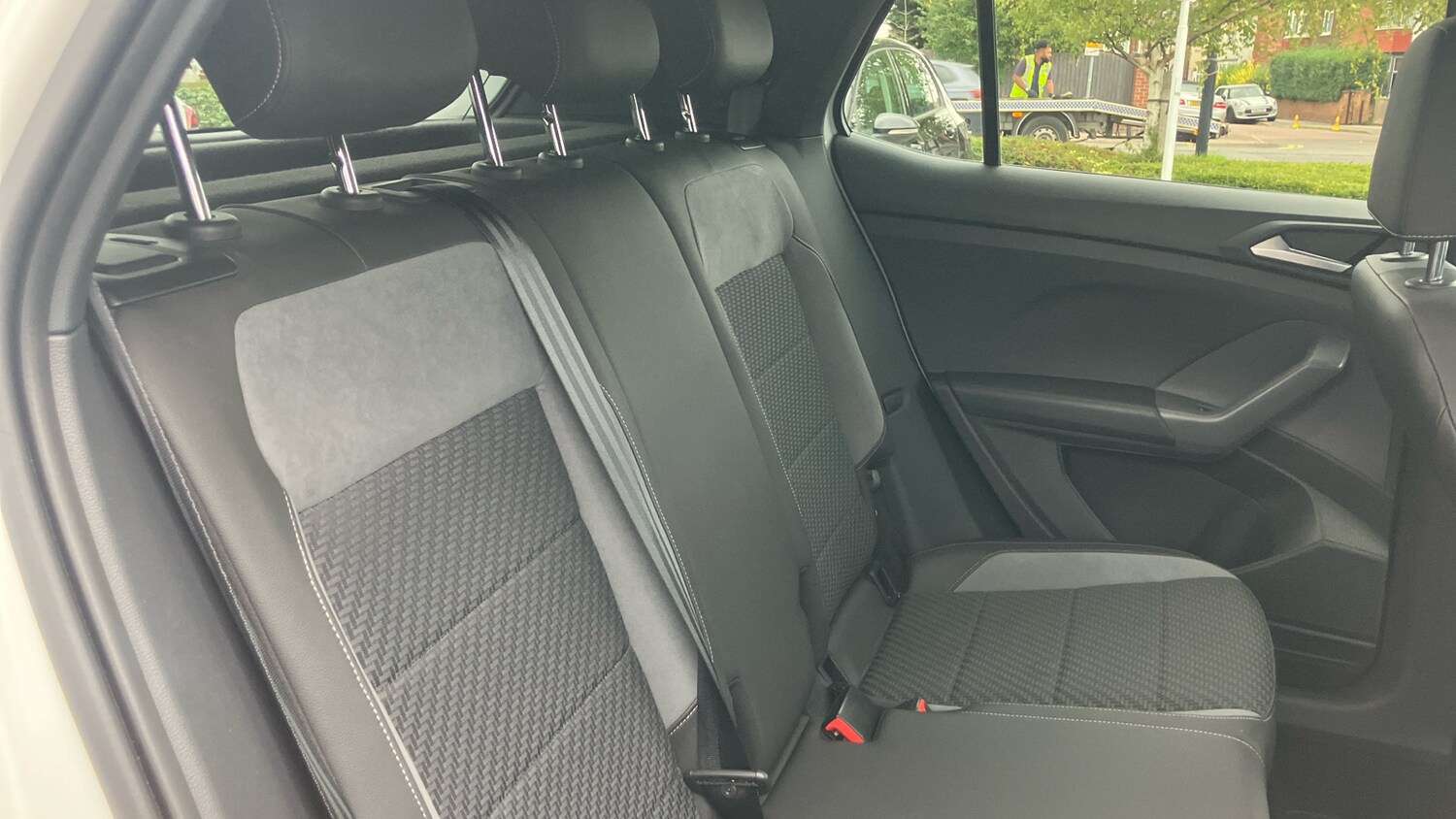 Used Volkswagen T-Cross 2020 for sale - 76263697: Photo 16