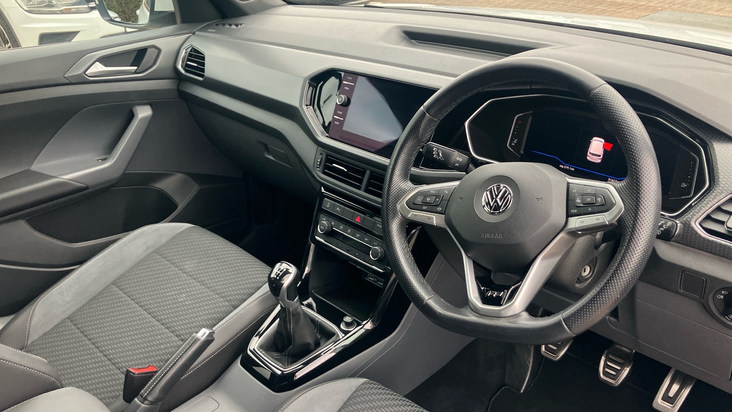 Used Volkswagen T-Cross 2020 for sale - 76263697: Photo 6