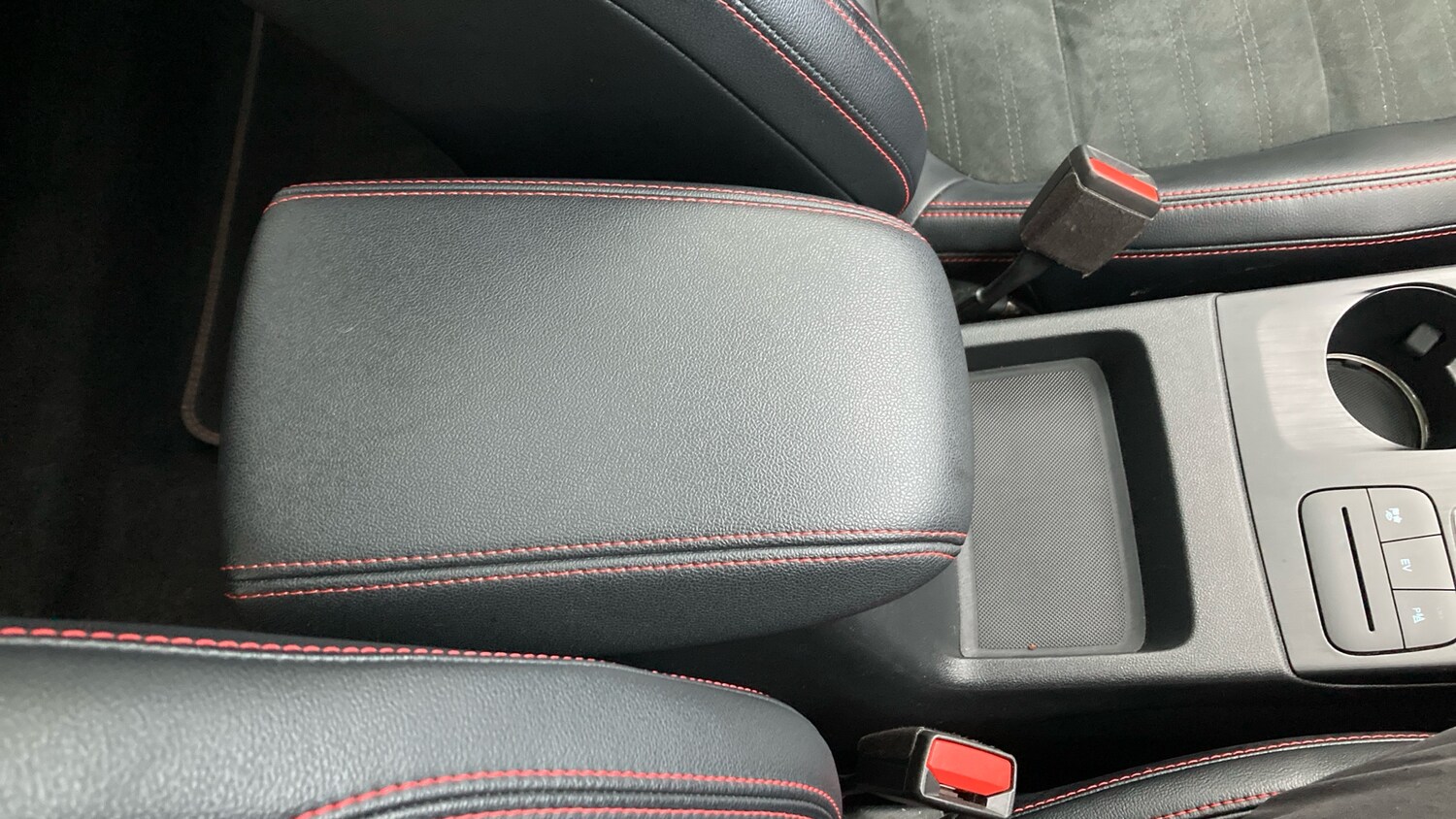 Used Ford Kuga 2024 for sale - 76940015: Photo 38