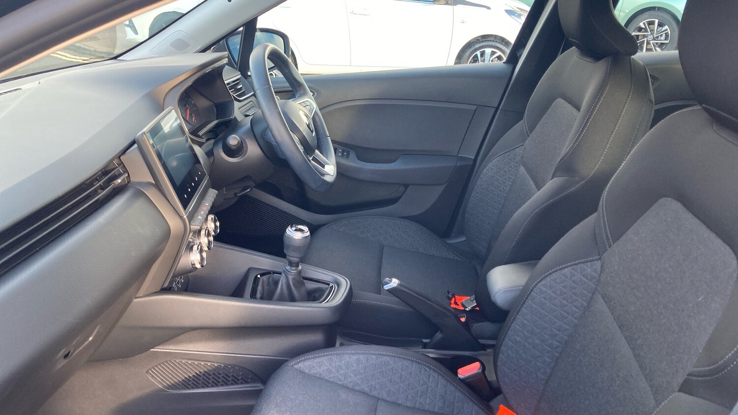 Used Renault Clio 2021 for sale - 77363955: Photo 26